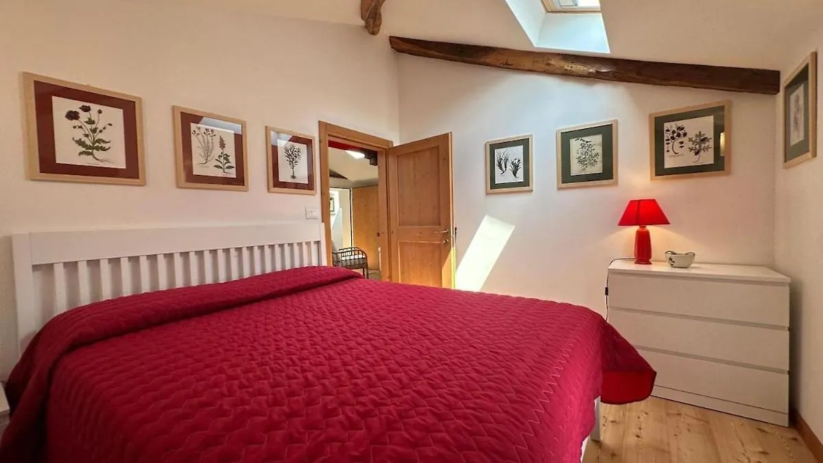 Дом отдыха 40 Min From The Dolomites Borgo Moretti-5 & Pool Tarzo Италия